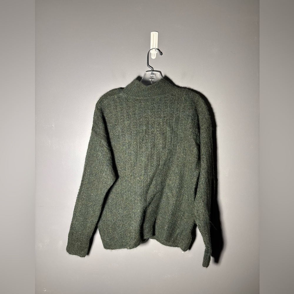 J. McLaughlin Mohair Blend Turtleneck Women’s Size Large - Picture 3 of 4